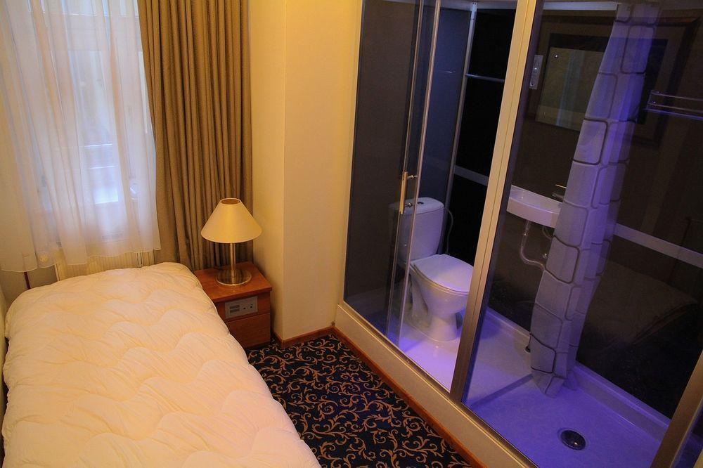 Guest house An Der Charite Strasse 2*